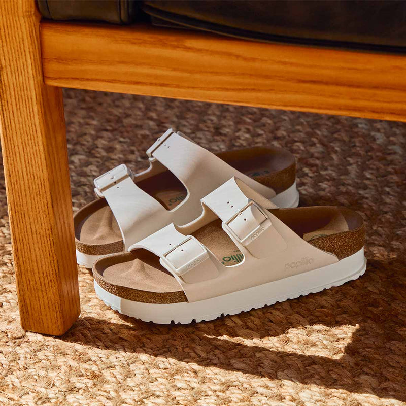 ARIZONA FLEX PLATFORM כפכף נשים EGGSHELL  בירקנשטוק