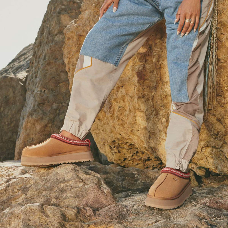 UGG Tazz II Chestnut כפכפי טאז נשים חום