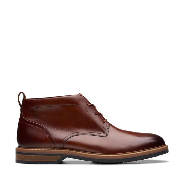 Clarks Aldwin Chukka Mid Tan מגפי קלארקס לגברים חום