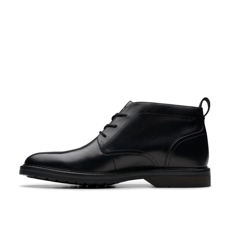 Clarks Aldwin Chukka Black מגפי קלארקס לגברים שחור