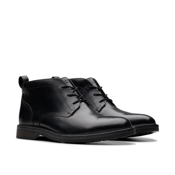 Clarks Aldwin Chukka Black מגפי קלארקס לגברים שחור