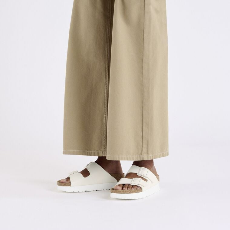 ARIZONA FLEX PLATFORM כפכף נשים EGGSHELL  בירקנשטוק